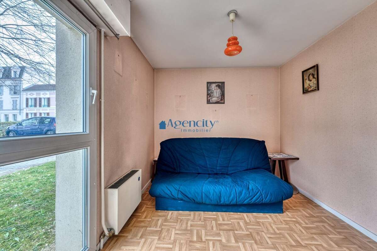 CHAMBRE 1 - Appartement à NOISY-LE-GRAND