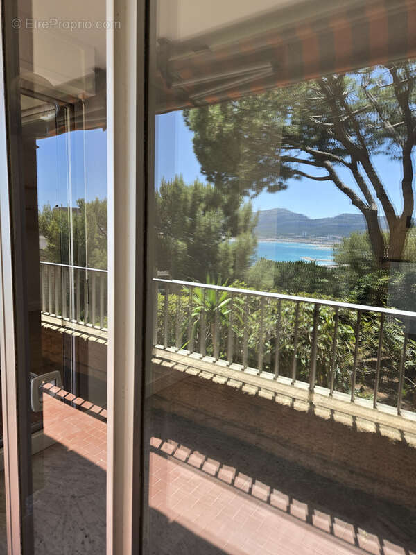 Appartement à MARSEILLE-7E