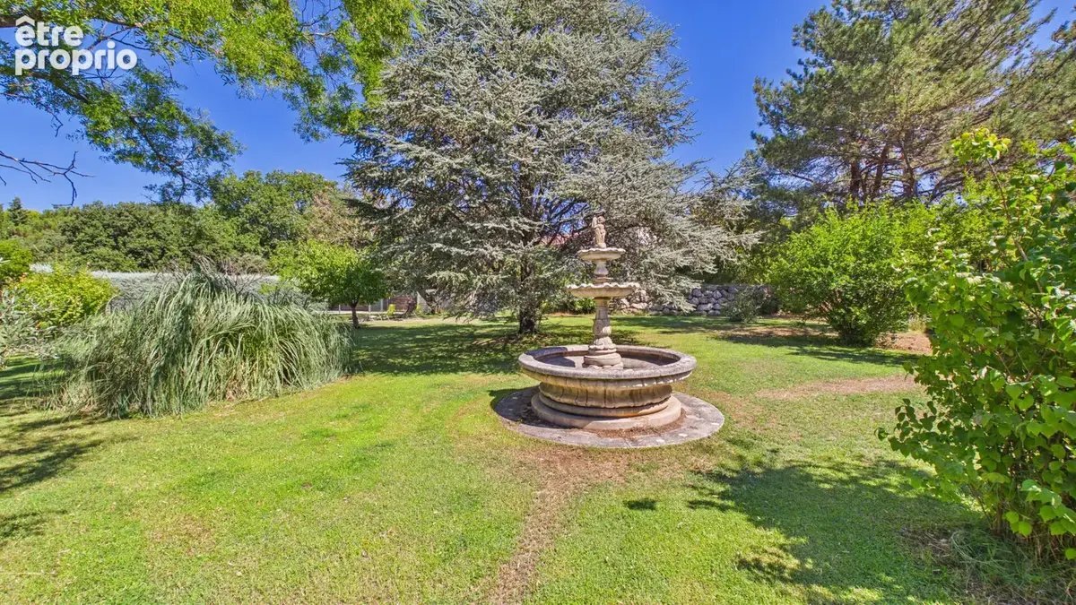 Maison familiale avec piscine sur 2 809 m² de terrain - Pernes-les-Fontaines - photo 16