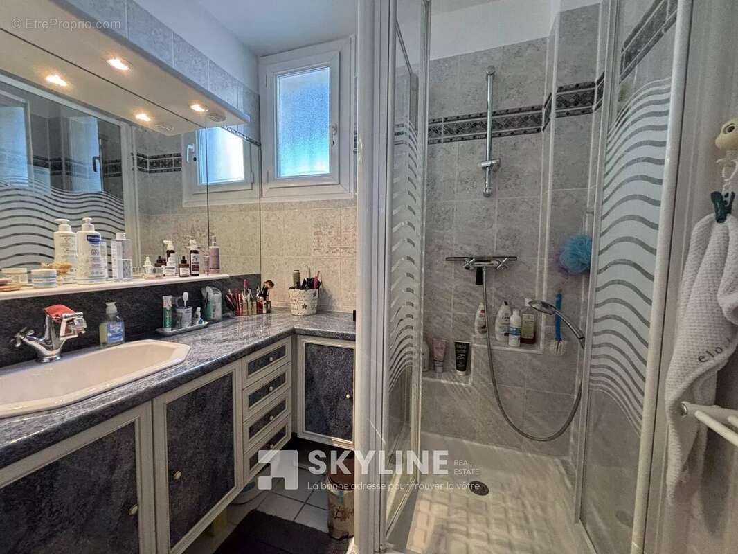 Appartement 69 m² à Marseille-15e  - photo 9
