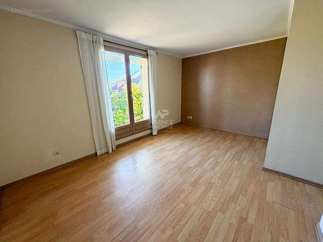 Maison à COURDIMANCHE