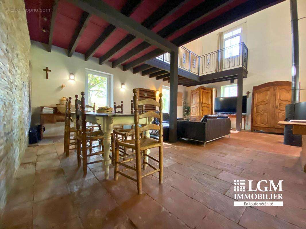 Maison à CASTELSARRASIN