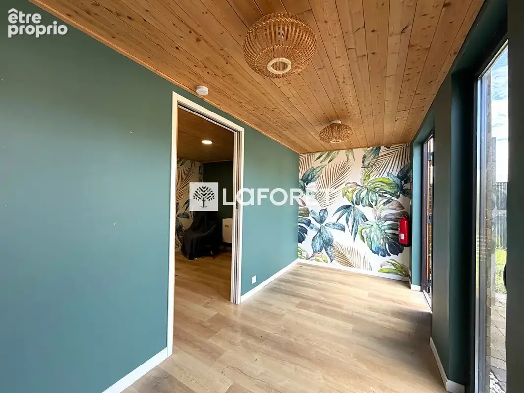 Très beau pavillon d'architecte sur 2268 m2 - photo 12