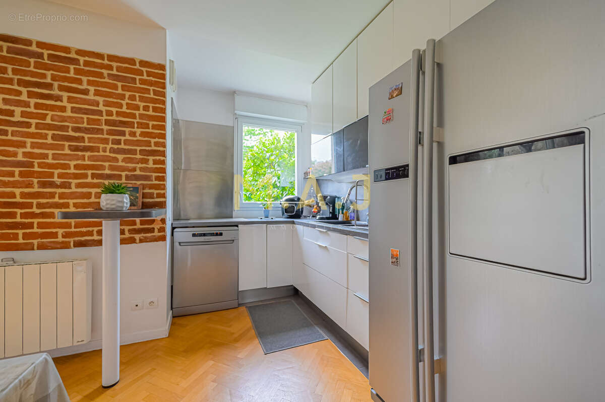 Appartement à LE PERREUX-SUR-MARNE
