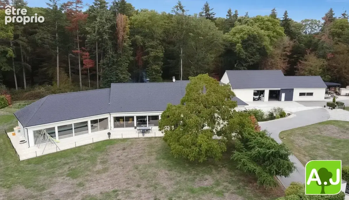 Maison 7 pièces 311 m² à vendre à Ezy-Sur-Eure (27530) - photo 2