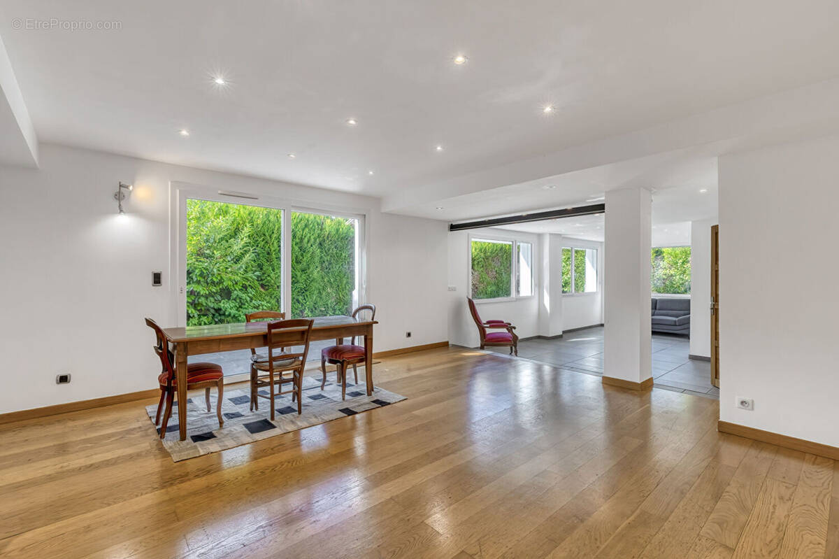 Appartement à ANNECY-LE-VIEUX