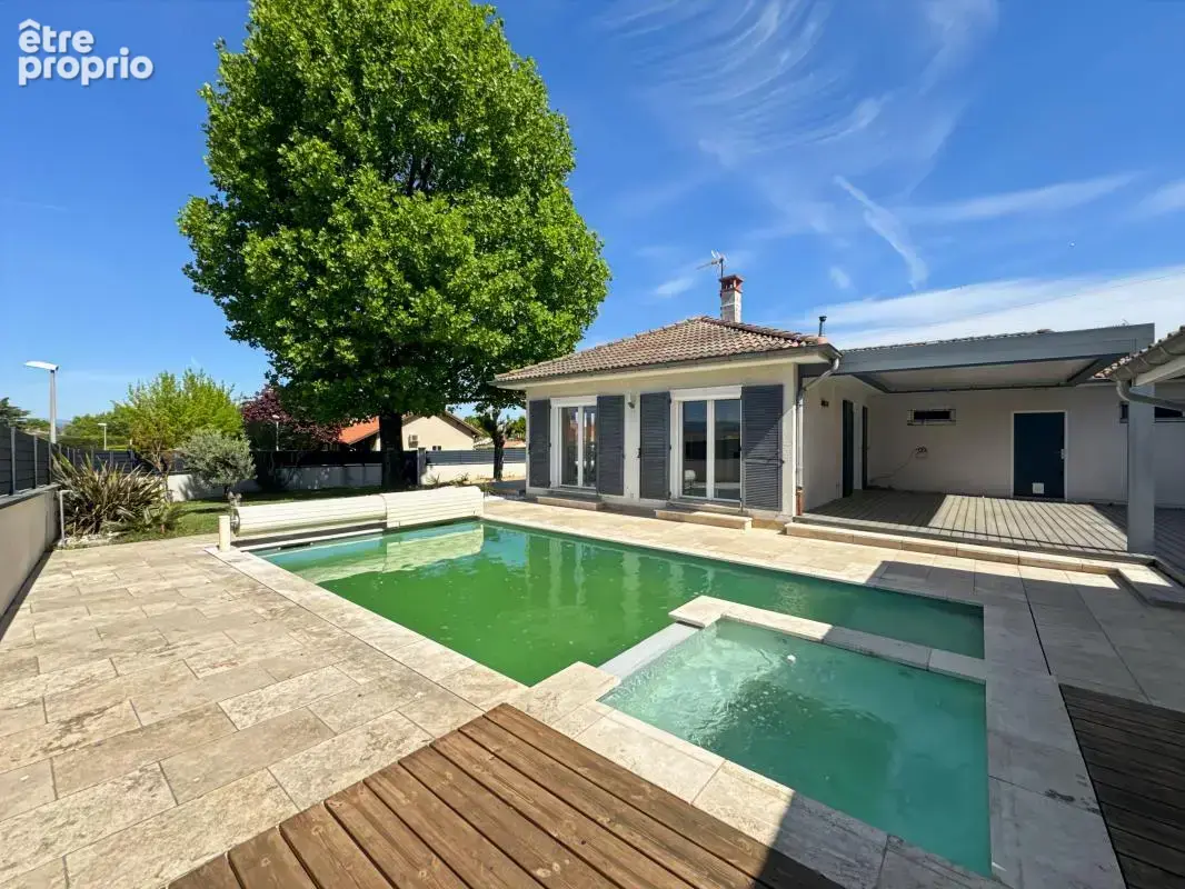 Maison de plain-pied - 4 chambres - piscine - garage - photo 2