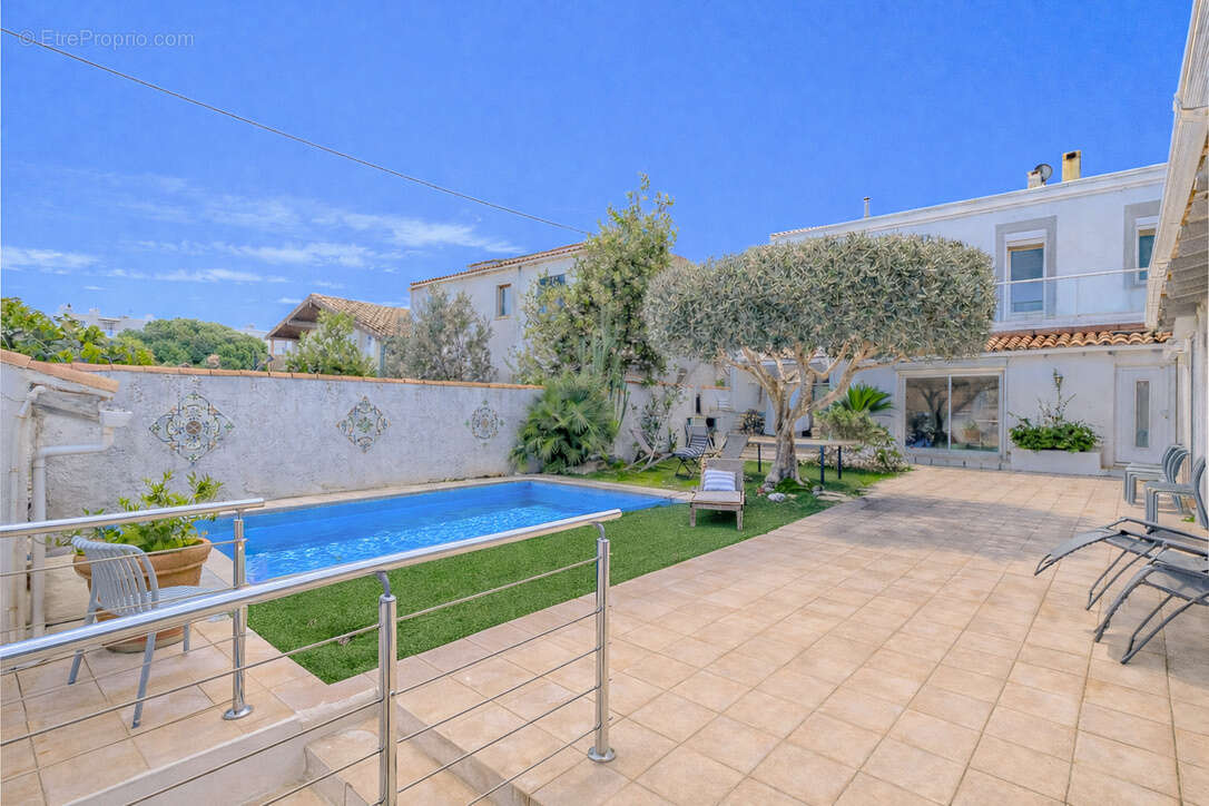 Maison à MARSEILLE-8E