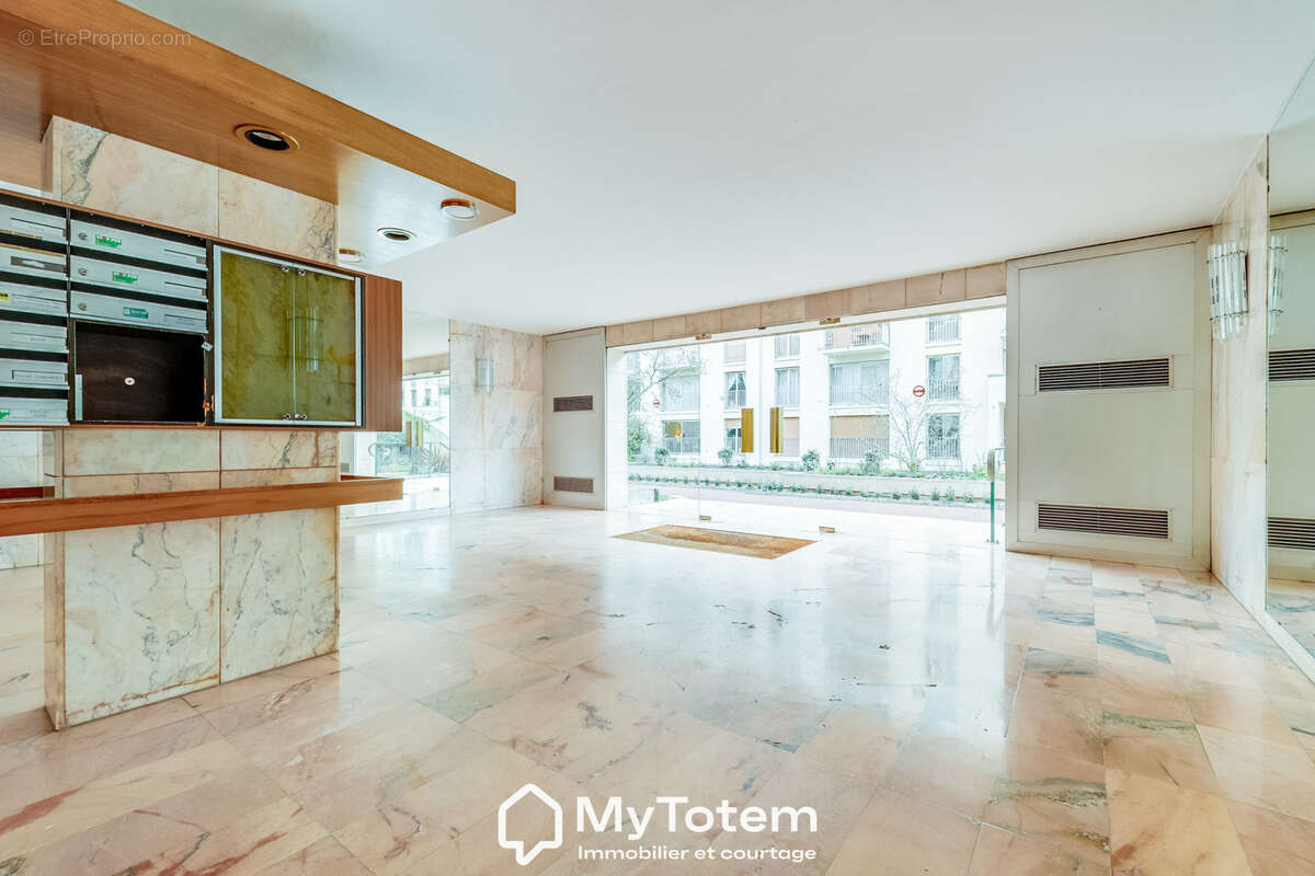 Appartement à VERSAILLES