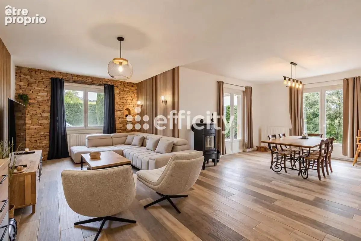 Maison à LE BOIS-D'OINGT