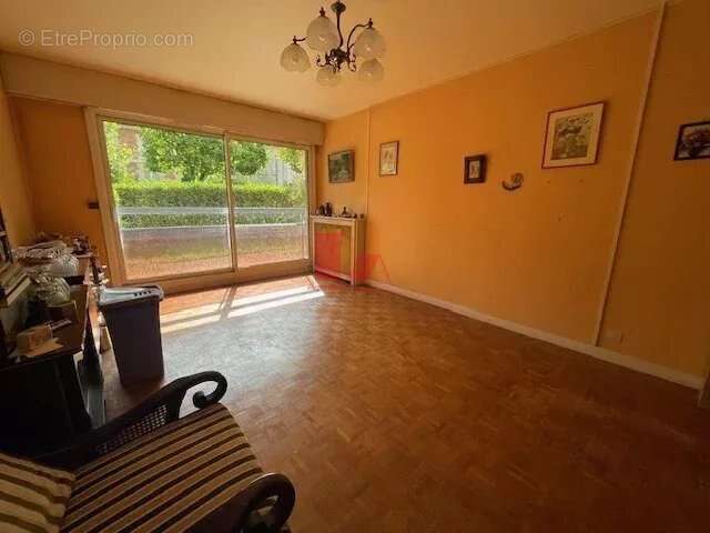Appartement à ISSY-LES-MOULINEAUX