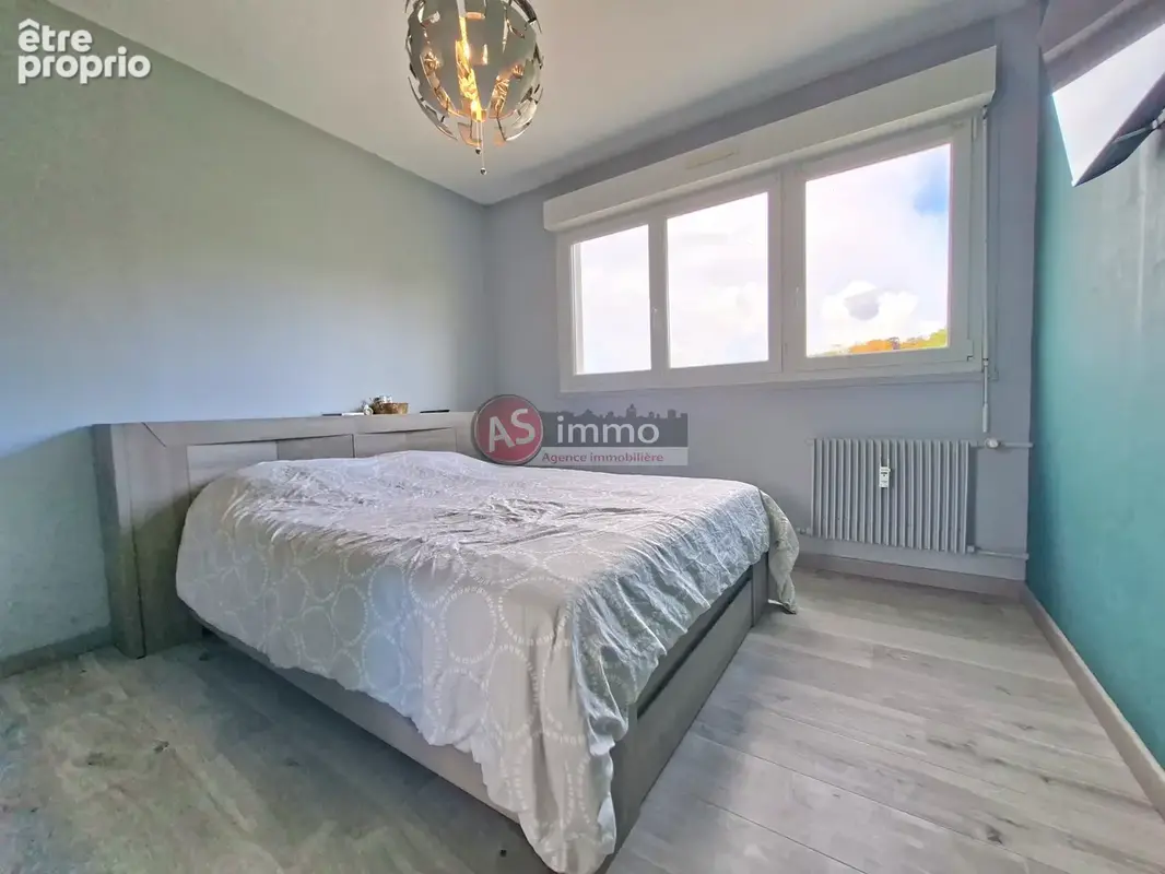Appartement + cave- Env. 73.12 m2 hab. - 2 chambres - photo 4