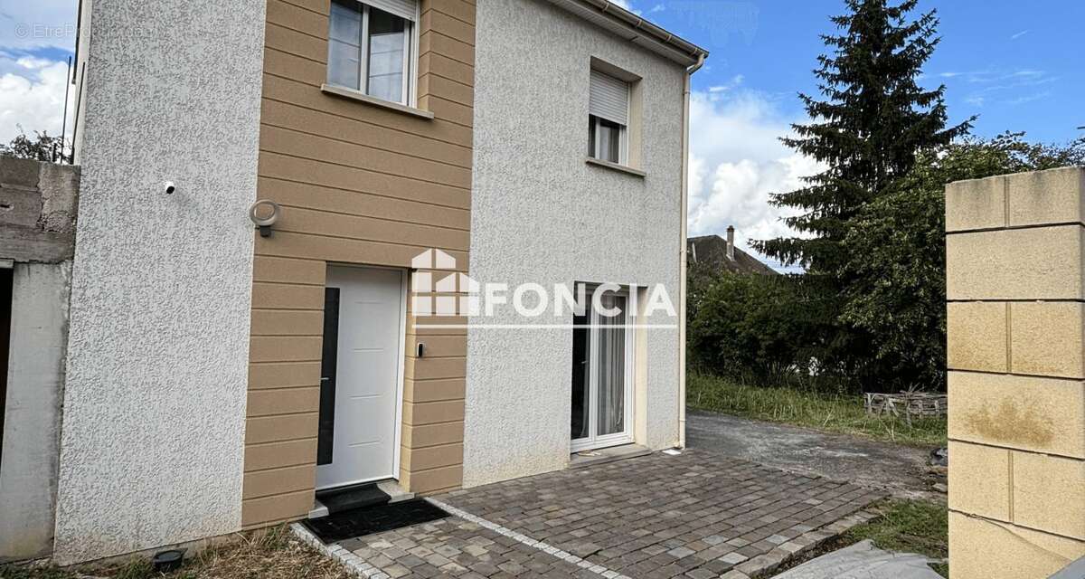 Maison à CORBEIL-ESSONNES
