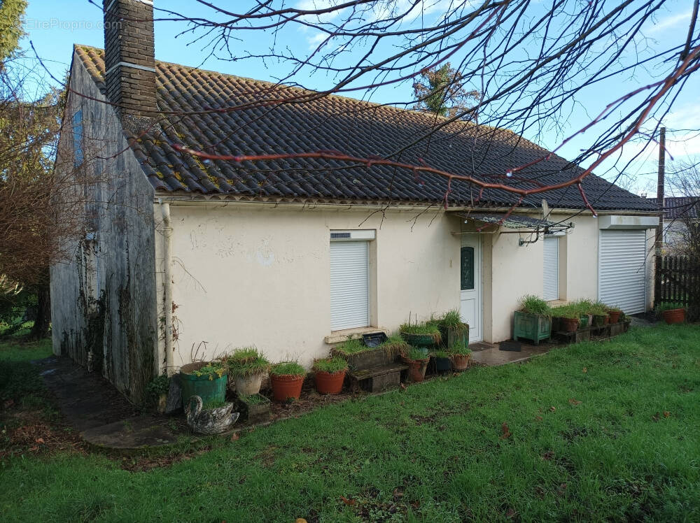 Maison à MONSEMPRON-LIBOS