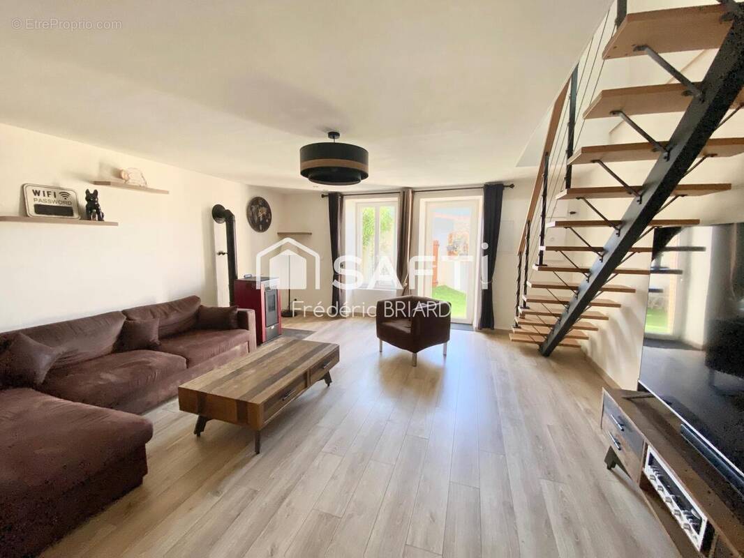 Photo 1 - Maison à LA MERLATIERE