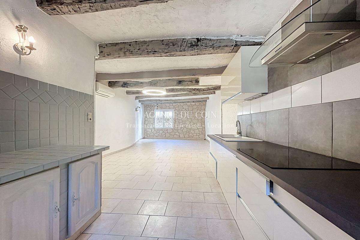 Maison à TRANS-EN-PROVENCE