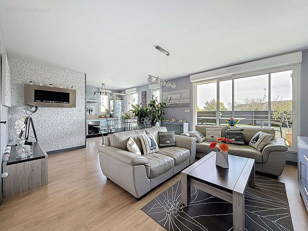 Appartement à SURZUR