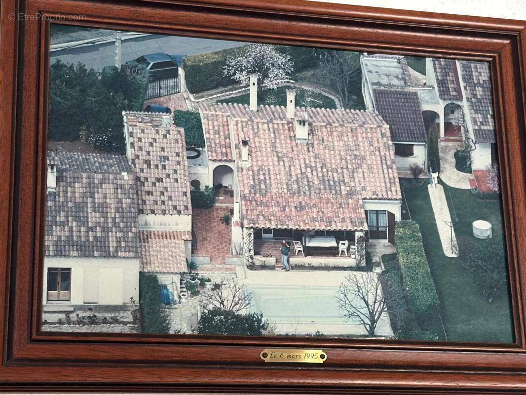 Maison à PELISSANNE