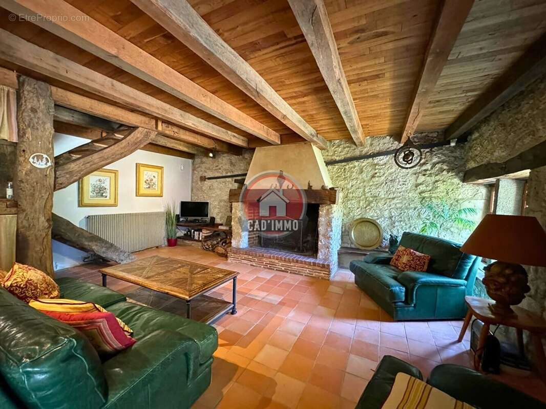 Maison à ROUFFIGNAC-DE-SIGOULES