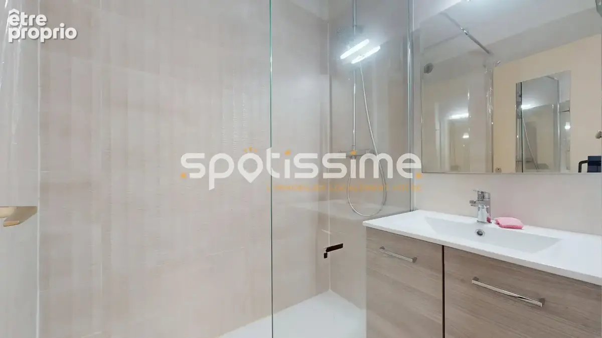 Cap d'agde  avant-port  grand studio cabine avec terrasse et solarium privé vue port - photo 10
