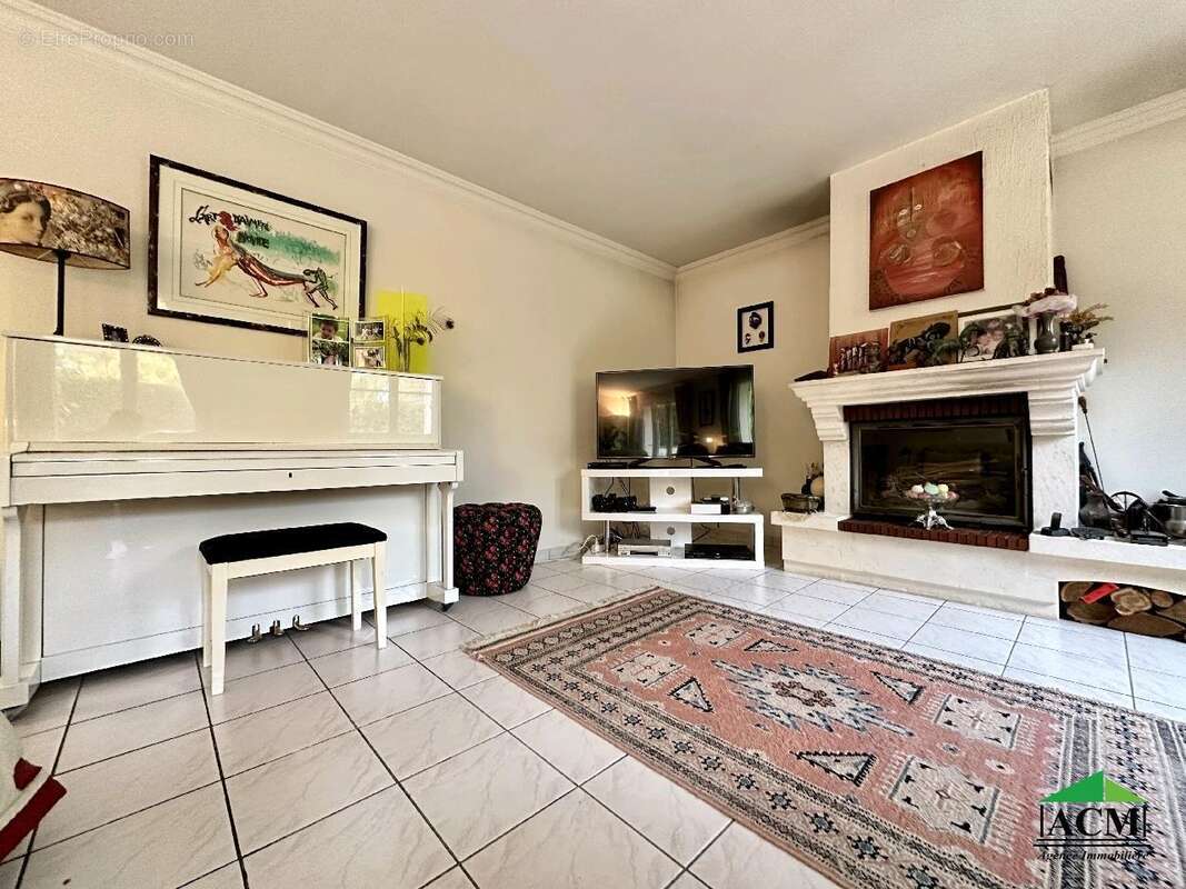 Maison à MERY-SUR-OISE