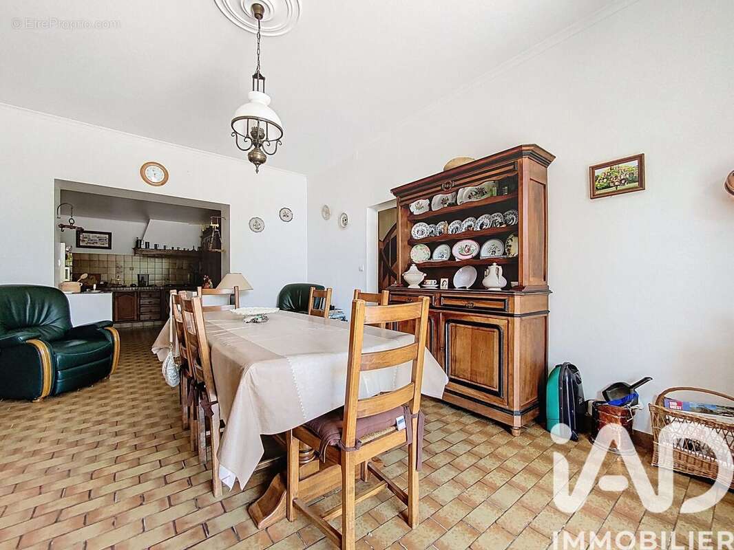 Photo 8 - Maison à SAINT-PIERRE-D'AURILLAC