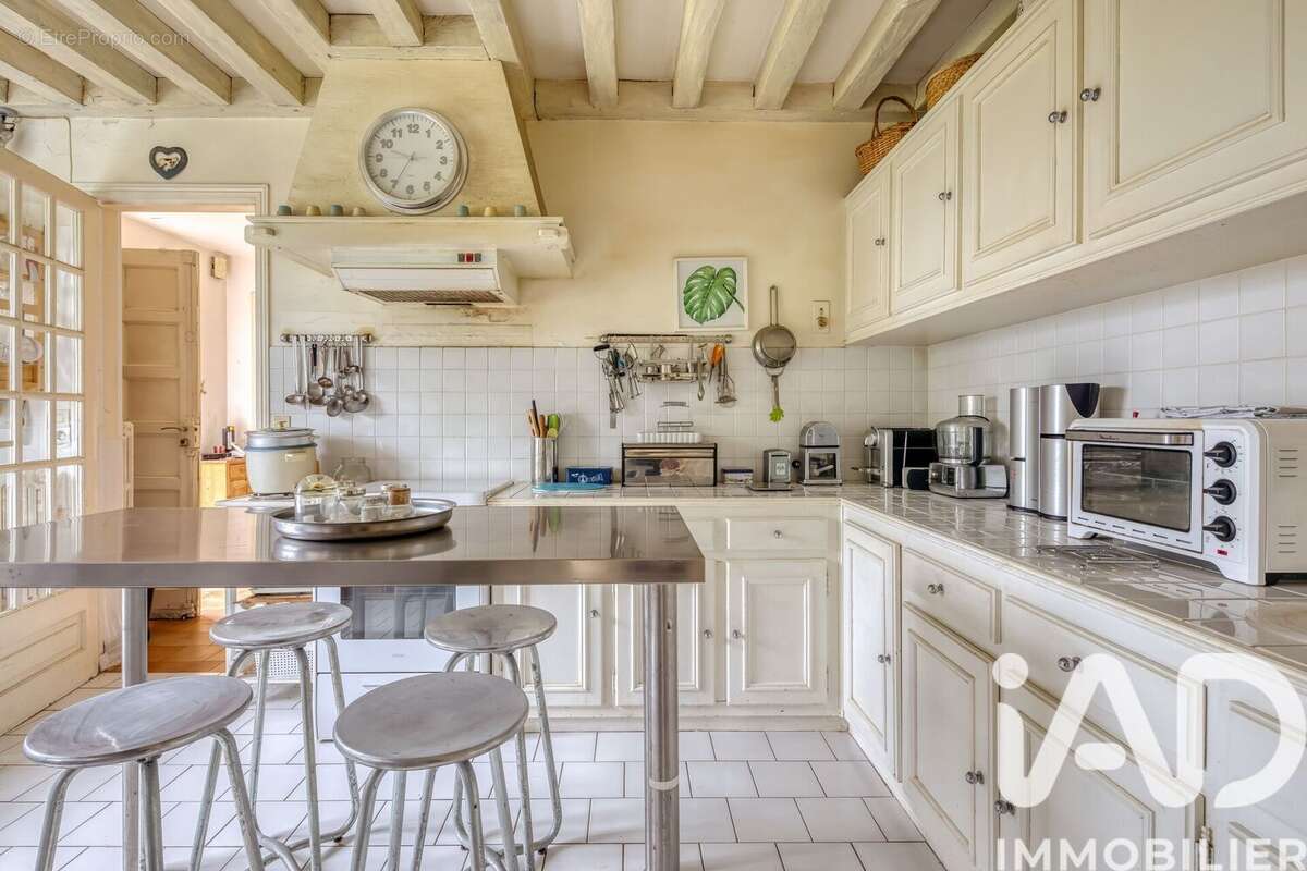 Maison 137 m² à Saint-Gatien-Des-Bois  - photo 7