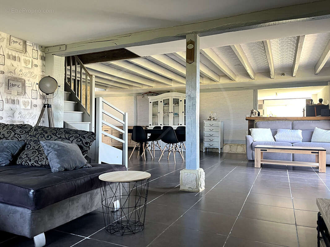 Maison à MONTPON-MENESTEROL