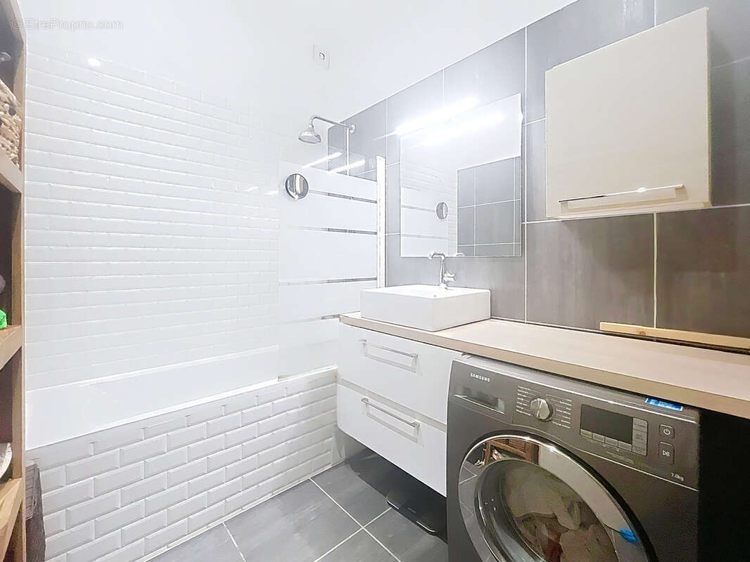 Appartement à OULLINS