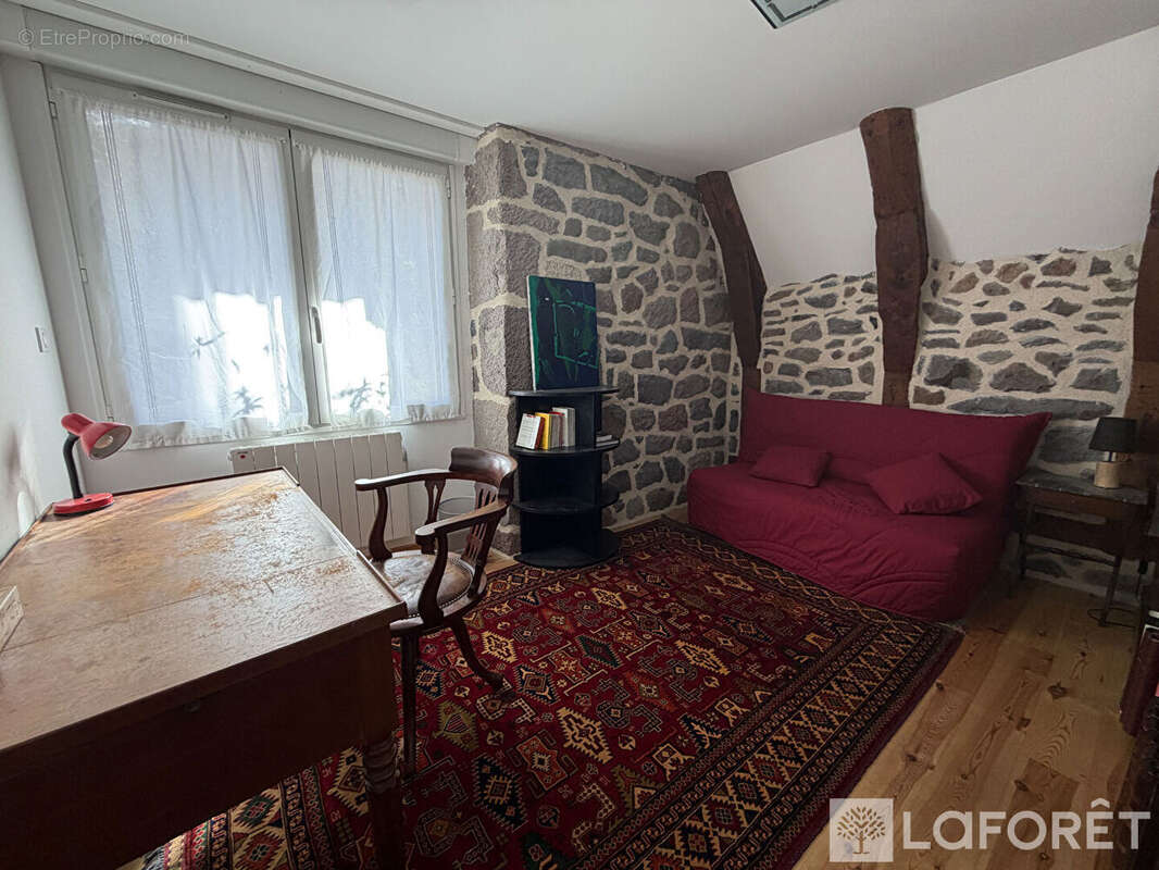 Maison à ALBEPIERRE-BREDONS