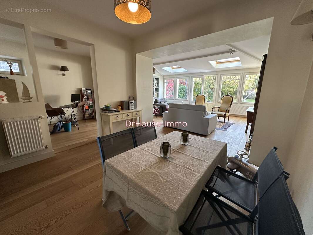 Maison à MANTES-LA-JOLIE