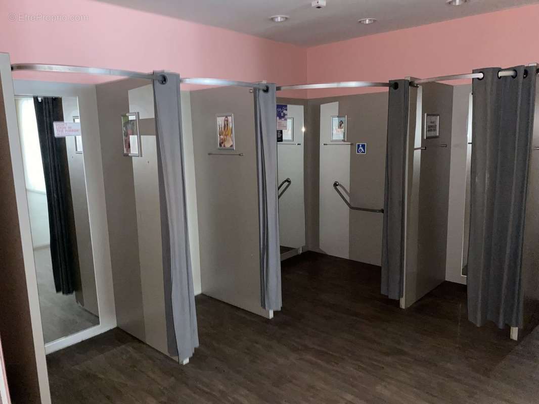 Commerce à ROMANS-SUR-ISERE