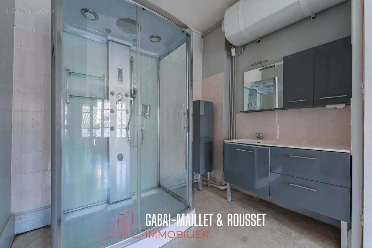 Appartement à LYON-6E