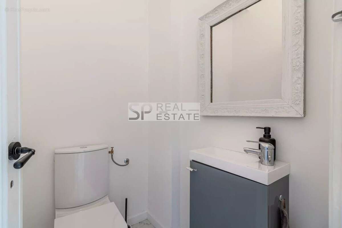 Appartement à LE CANNET