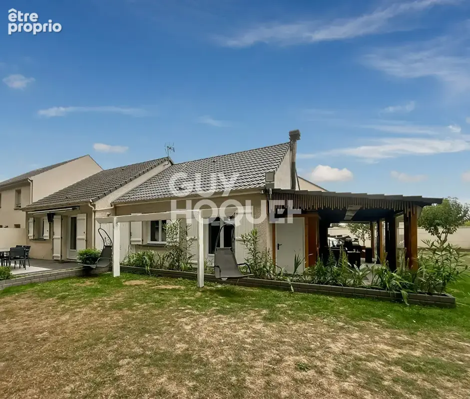 Photo Maison à Fontenay-Tresigny au prix de 367 500€