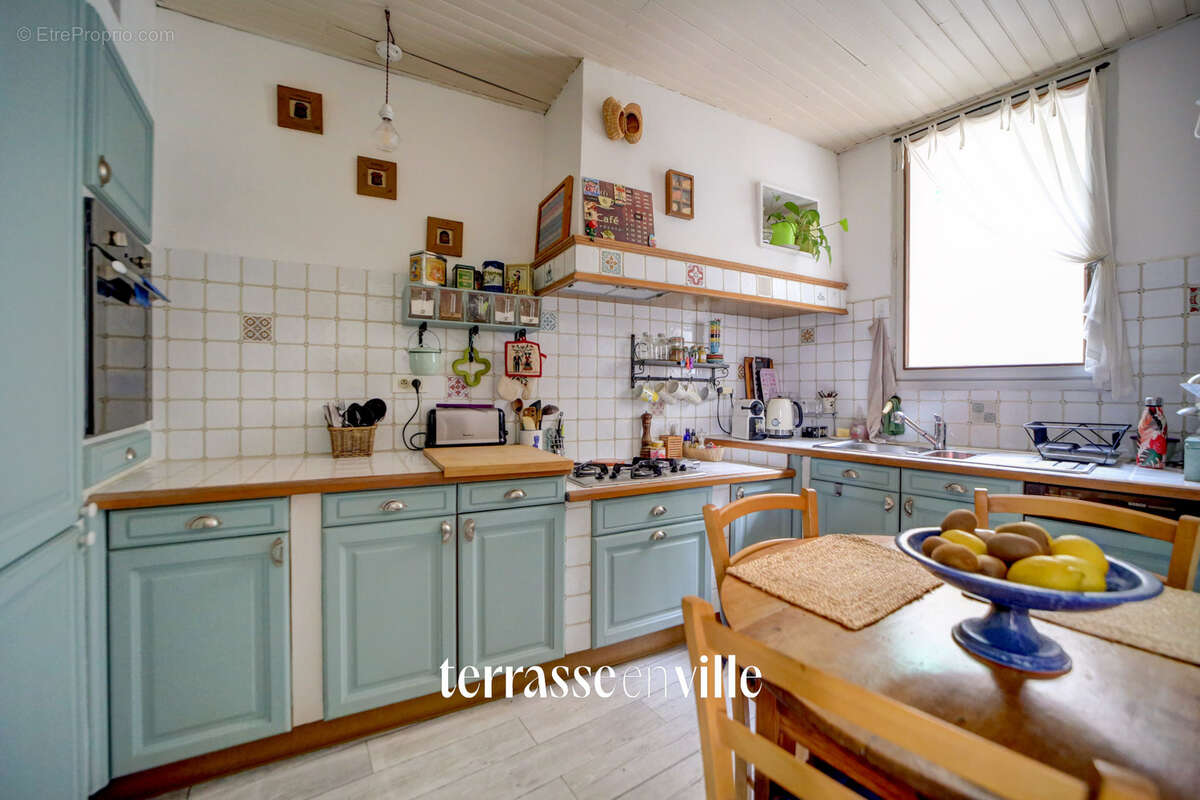 La ciotat - vieux port - maison t4 74m2 - cour intérieure - 495000€ - photo 7