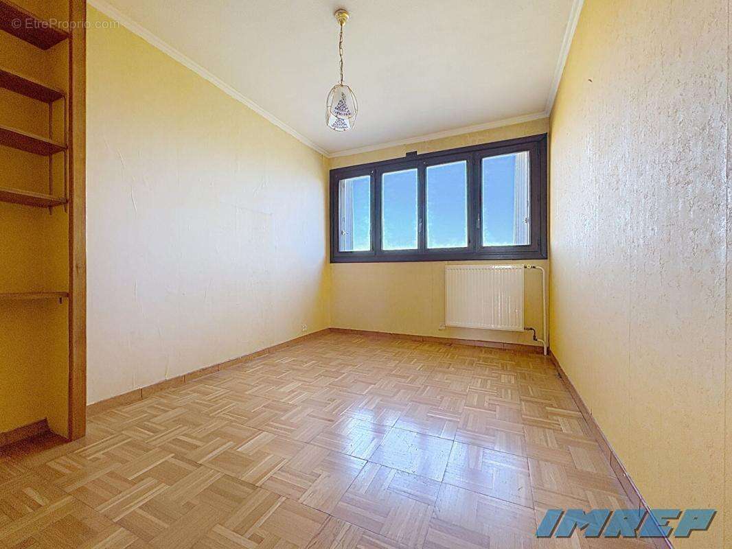 Appartement à MARSEILLE-10E