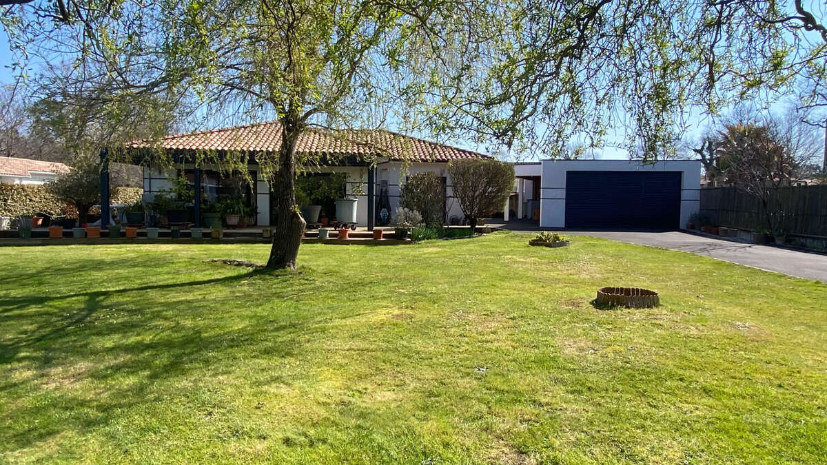 Maison à MIOS