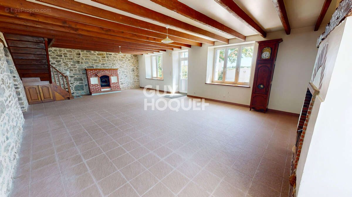 Maison à SAINT-COULOMB