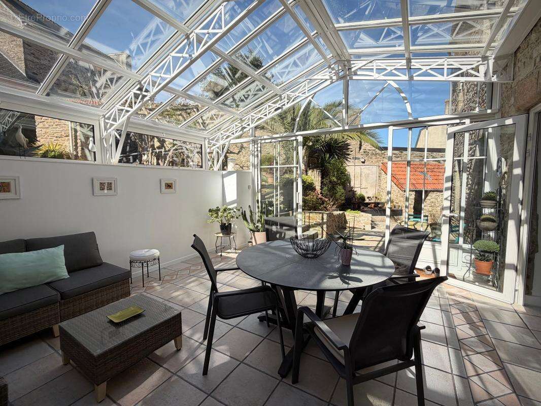 Maison à SAINT-RENAN