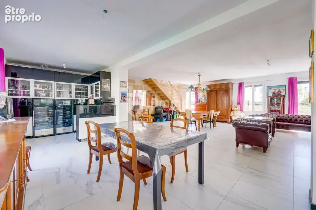 Maison en pierre de 340m² + dépendance 515 000€ FAI - photo 9