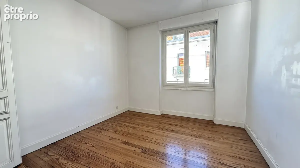 Appartement T4 lumineux centre-ville Clermont-Ferrand - photo 8