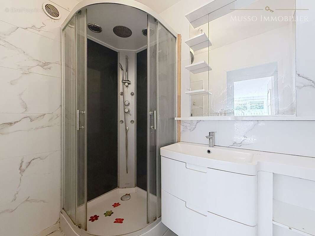 Appartement 75 m² à Marseille-14e  - photo 8