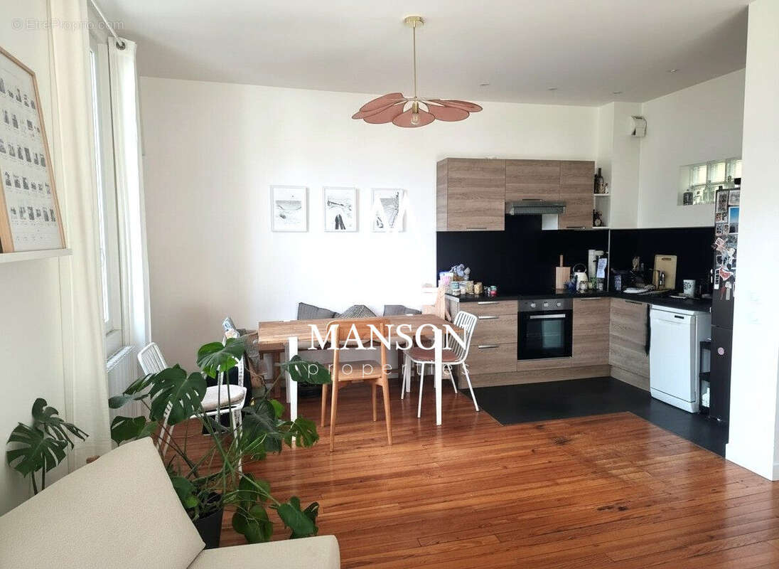 Appartement à BORDEAUX
