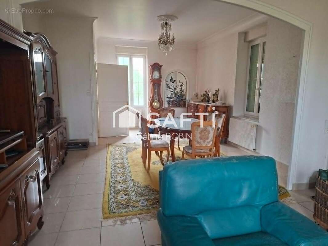 Maison 284 m² à Louhans  - photo 5