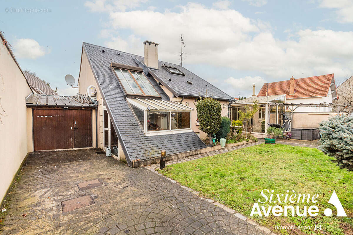 Maison à JUVISY-SUR-ORGE