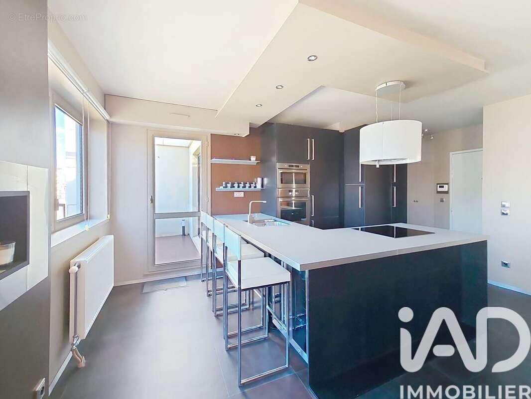 Photo 5 - Appartement à SURESNES