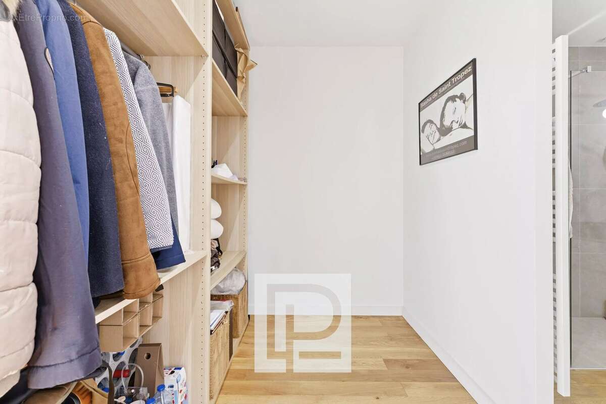 Appartement à MOUGINS