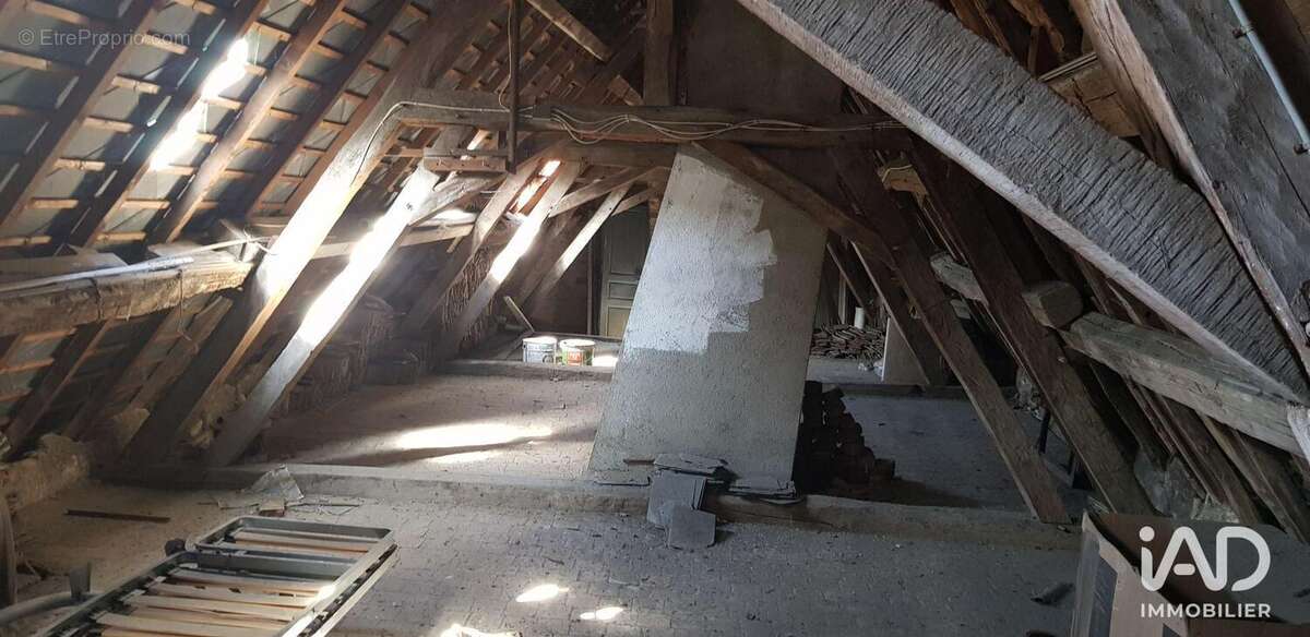 Photo 7 - Appartement à CHATEAU-CHINON(VILLE)