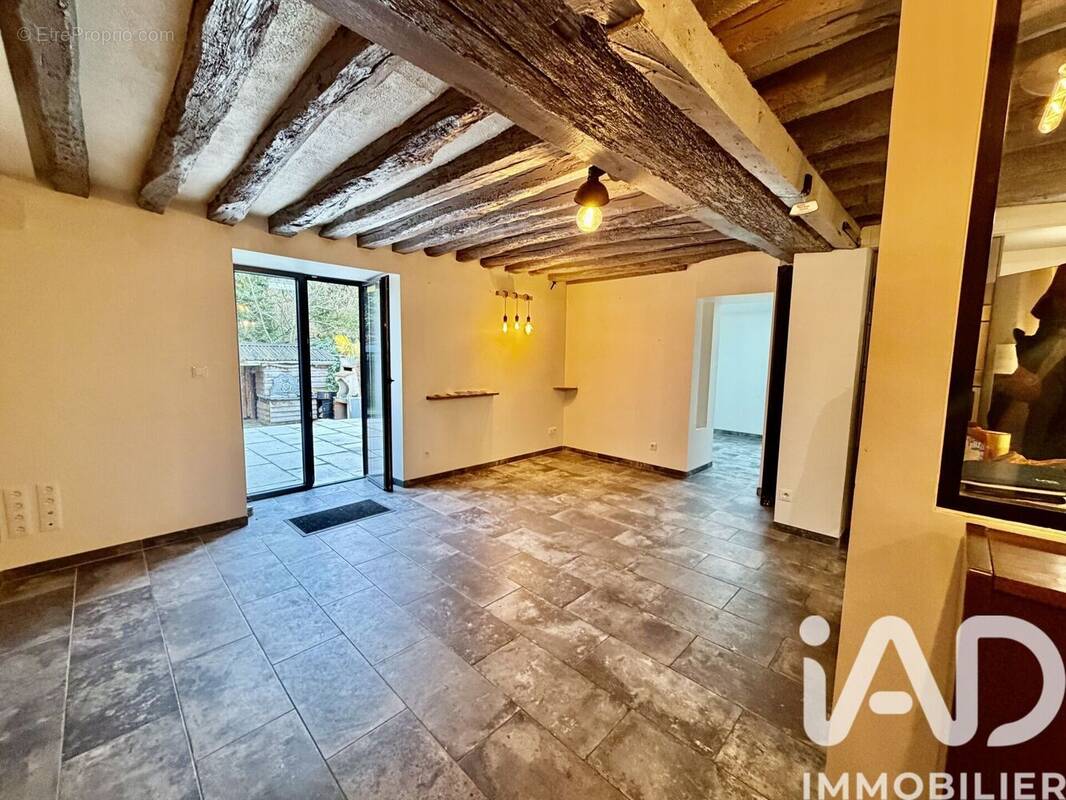 Photo 1 - Appartement à VAUJOURS